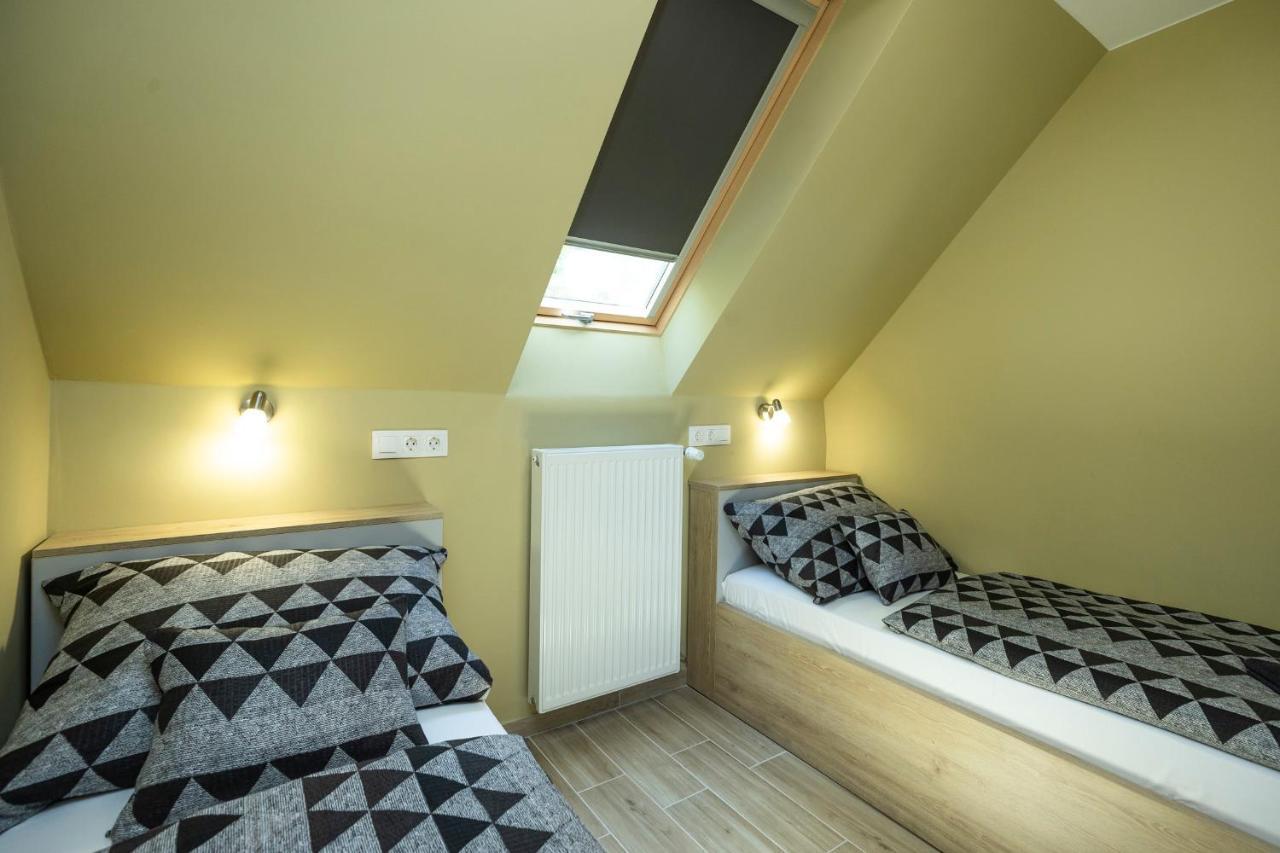Star Apartman Eger Esterno foto